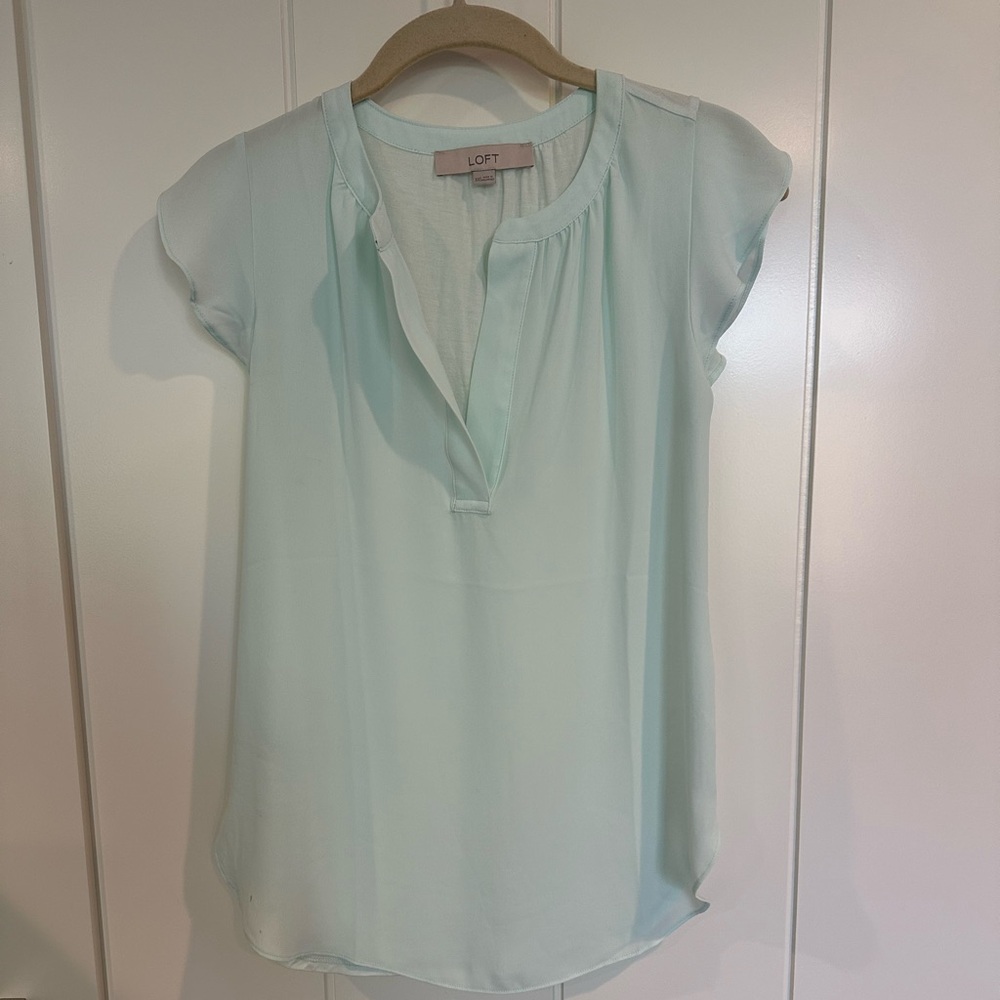 Loft mint green shell - never worn